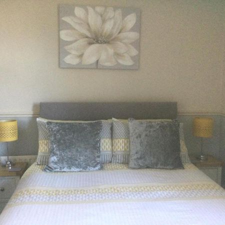 Netley Guest House Farnborough  Zewnętrze zdjęcie