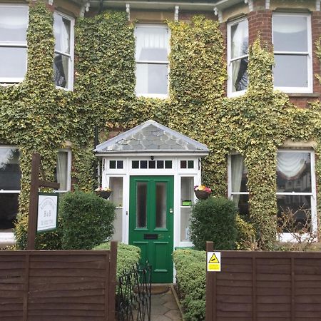 Netley Guest House Farnborough  Zewnętrze zdjęcie
