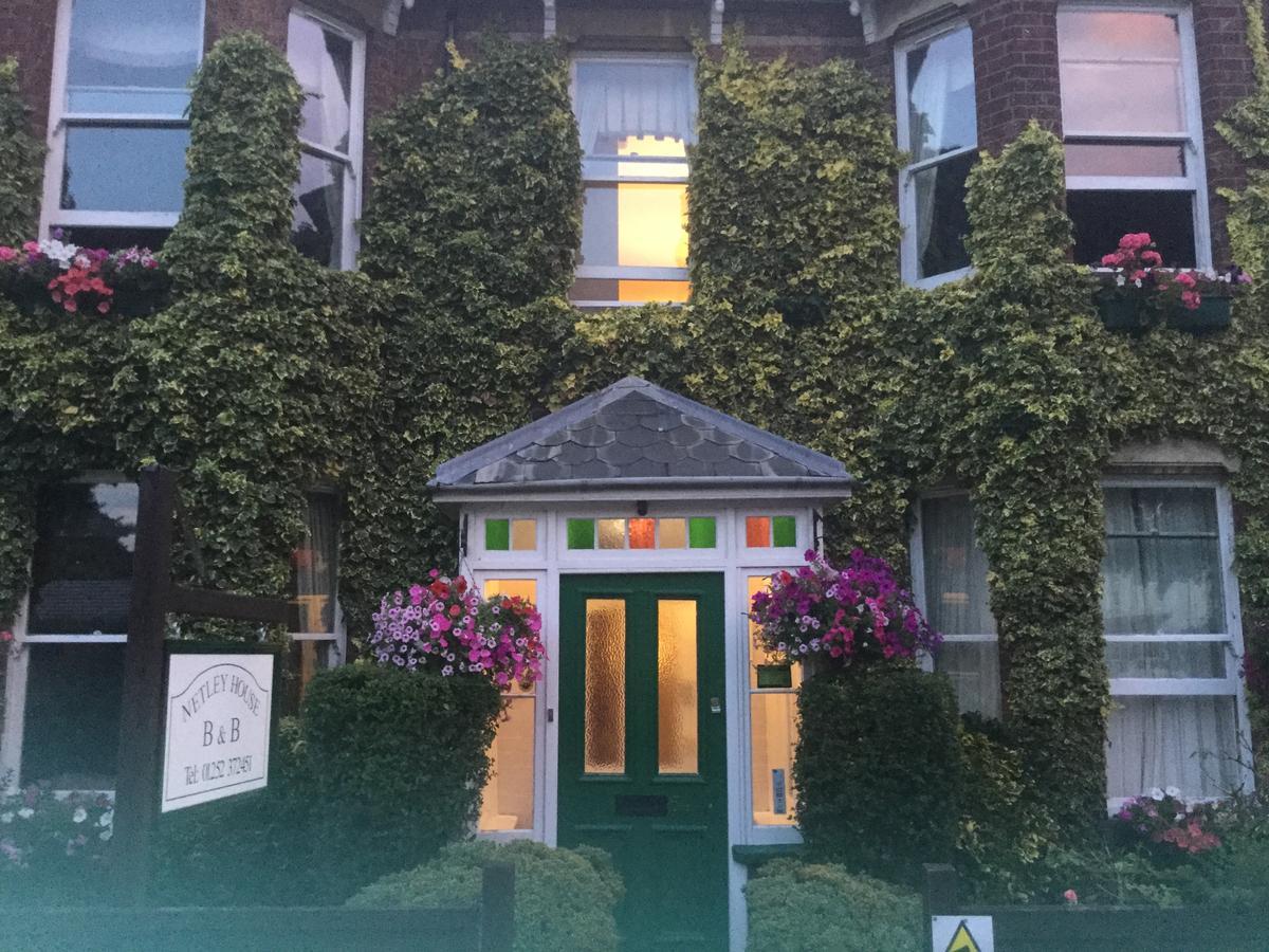 Netley Guest House Farnborough  Zewnętrze zdjęcie