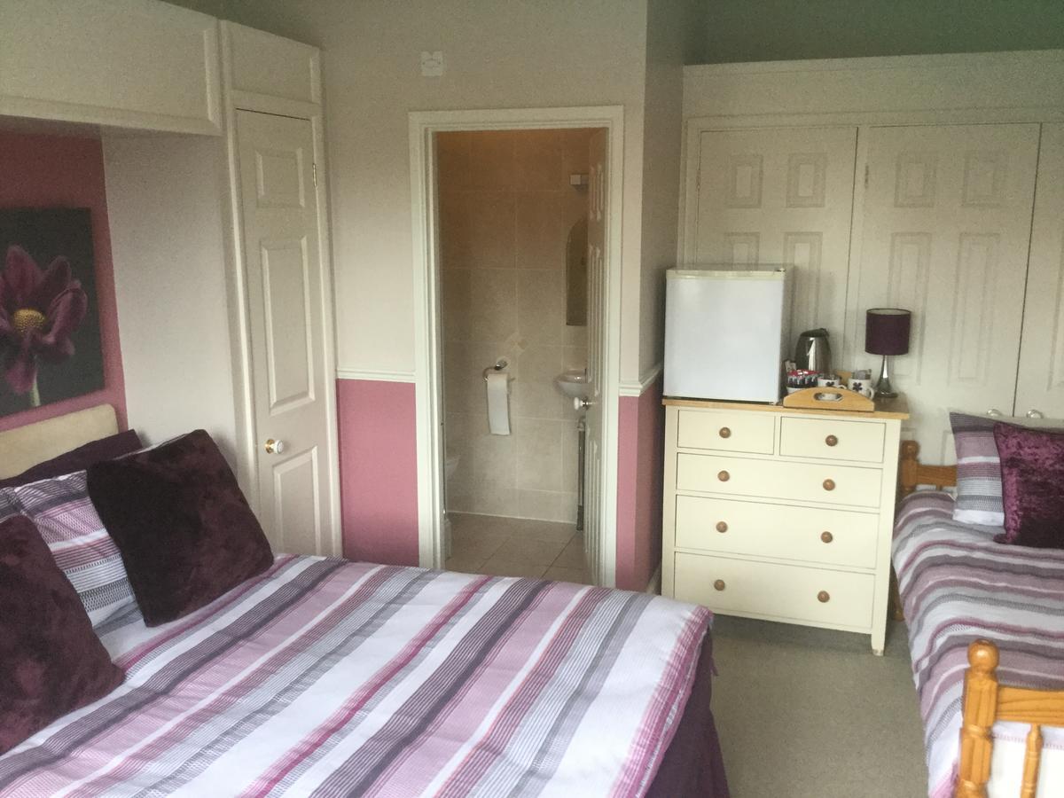 Netley Guest House Farnborough  Zewnętrze zdjęcie