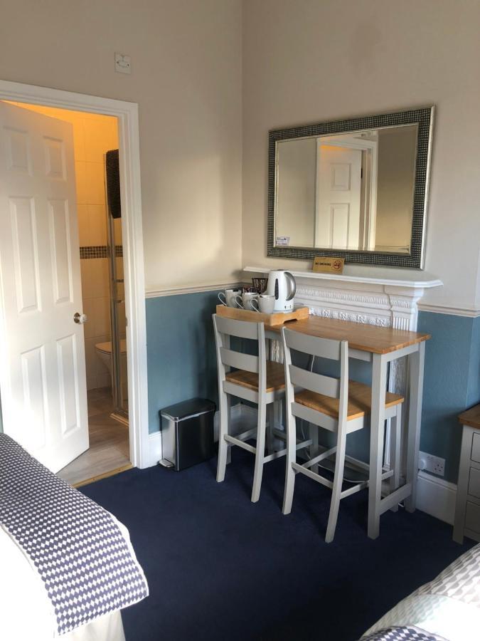Netley Guest House Farnborough  Zewnętrze zdjęcie